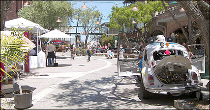 Desert Dingo Racing and the International Diabetes Federation at the Cannery on Fisherman's Wharf in San Francisco