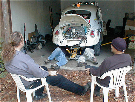 Creech and Skid oversee Bob and Scott